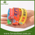 Promocional fashional wristband personalizado silicone para o presente de ano novo